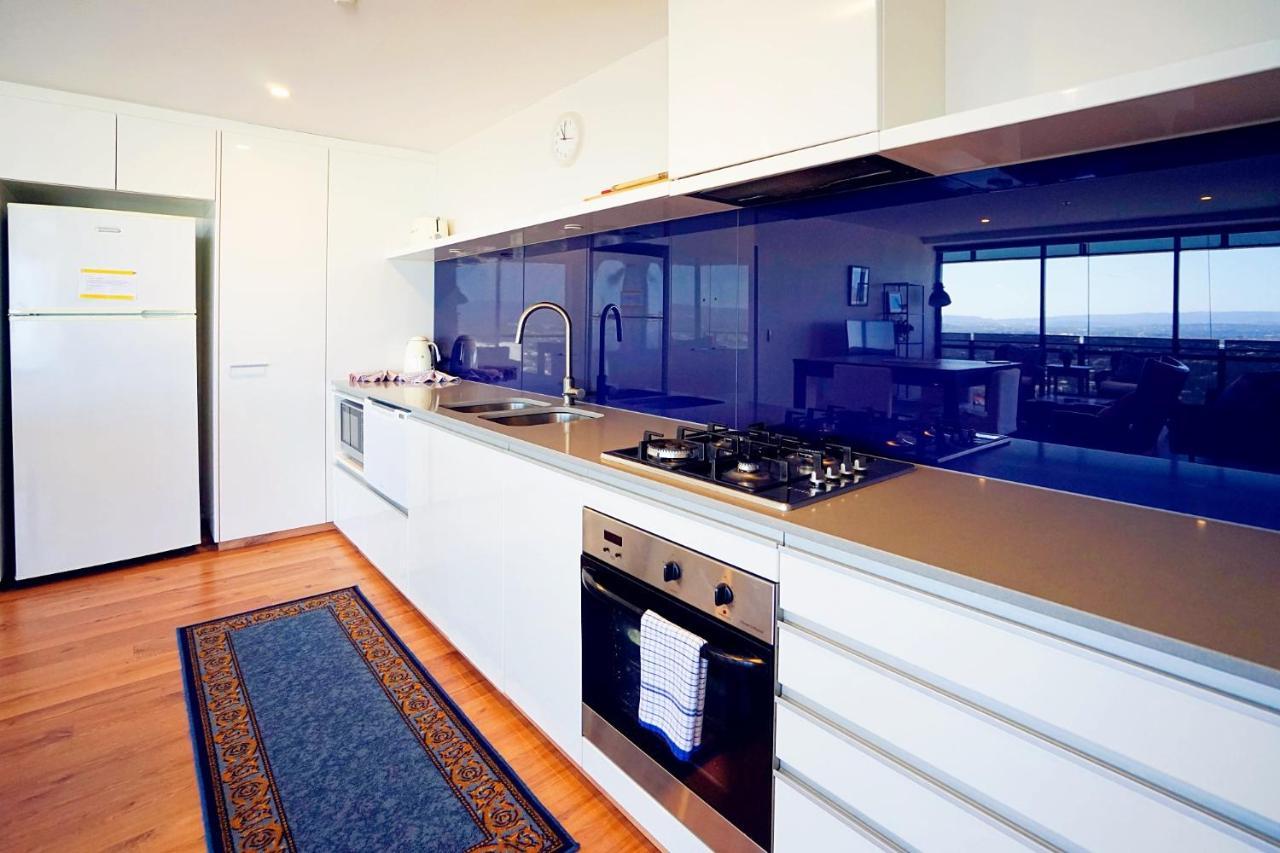 Circle On Cavill Surfers Paradise Apartments-Holiday Paradise Голд-Кост Экстерьер фото