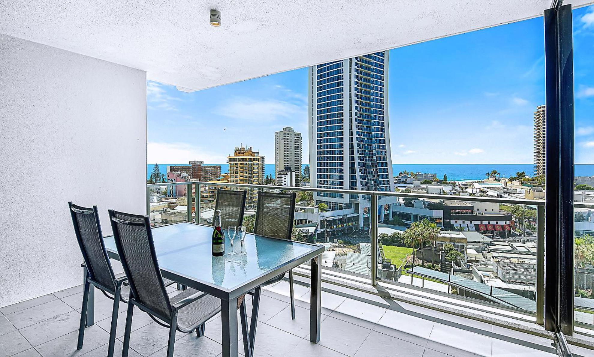 Circle On Cavill Surfers Paradise Apartments-Holiday Paradise Голд-Кост Номер фото